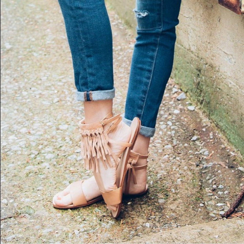 Leather Fringe Knotted Huarache Boho Chic Sandals - Picture 3 of 5